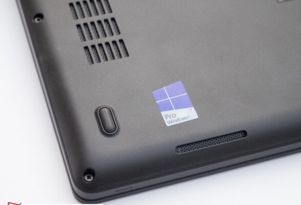 لپتاپ استوک Dell مدل Latitude 5480 زیر بلندگو