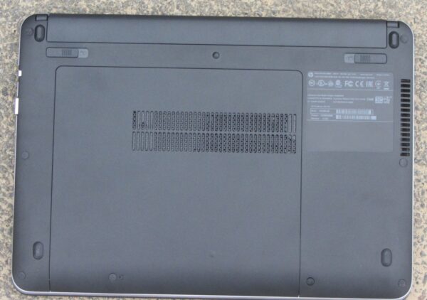 لپ‌تاپ استوک HP مدل ProBook 430 G3 قاب زیرین