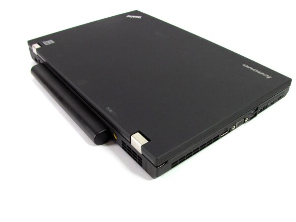لپ‌تاپ استوک Lenovo مدل ThinkPad W520 بسته