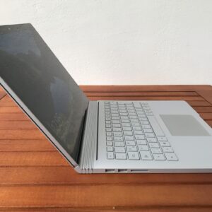 تبلت استوک 13 اینچی مایکروسافت مدل Surface Book 2 چپ