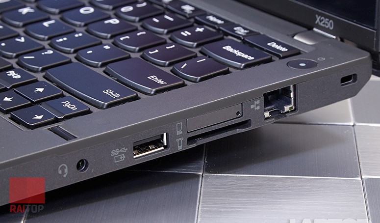 لپ تاپ استوک 12.5 اینچی Lenovo مدل ThinkPad X250 پورت های راست