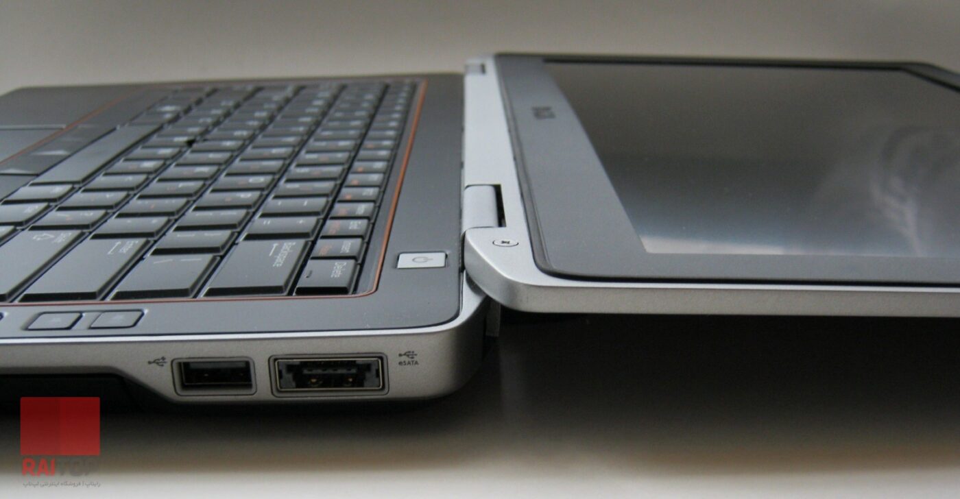 لپ تاپ استوک 13.3 اینچی Dell مدل Latitude E6320 i3 زاویه باز